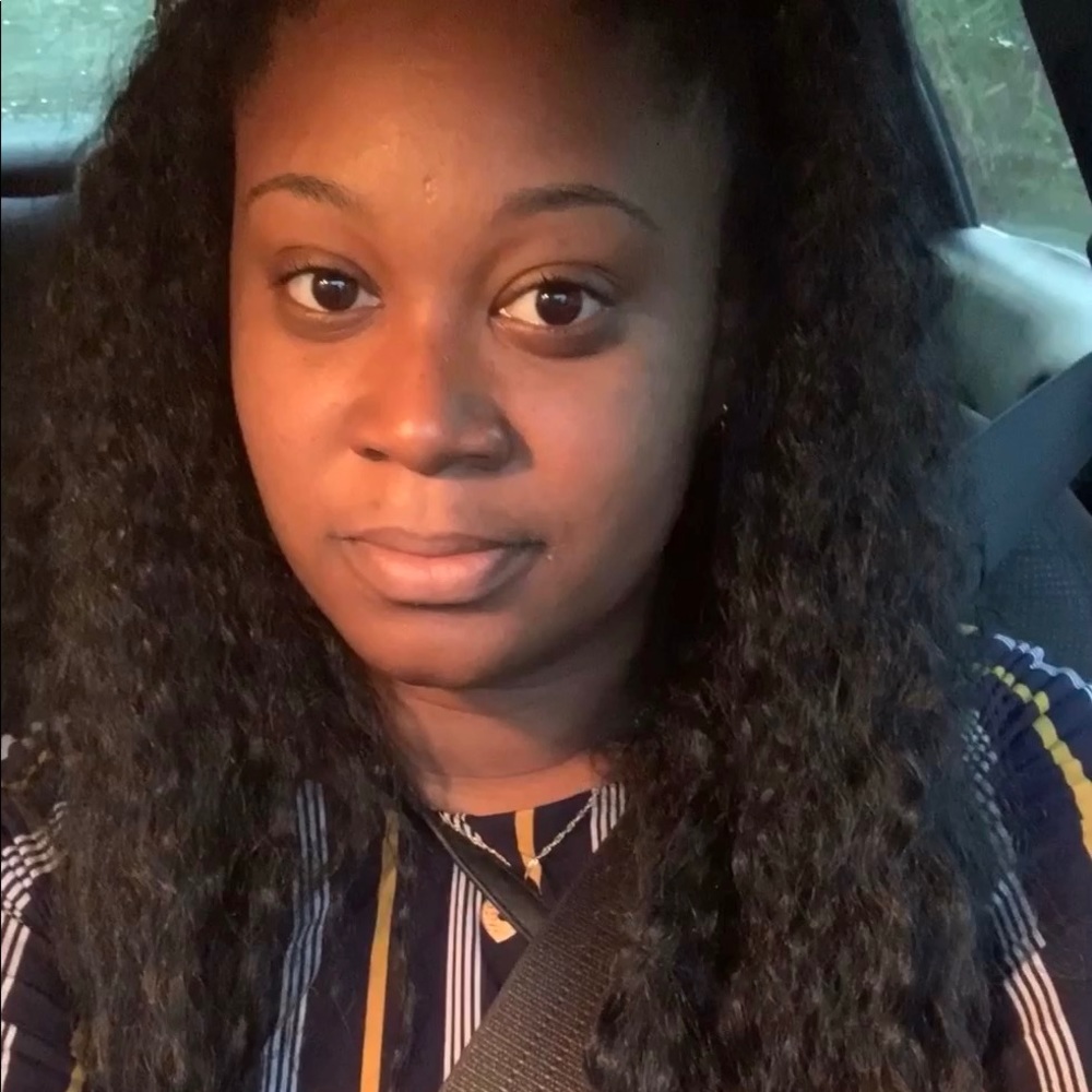Meet your Posher, Kortney